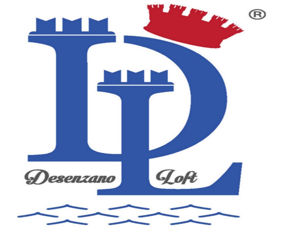 Desenzanoloft Official Partner Marriott Homes & Villas -Penthouse Never Say Never Sirmione Castle View Bagian luar foto